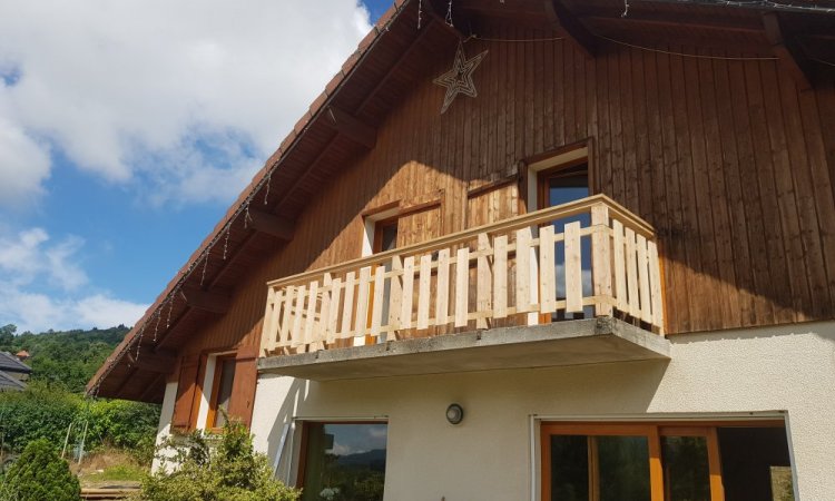 Rénovation d'un balcon en mélèze en Haute Savoie