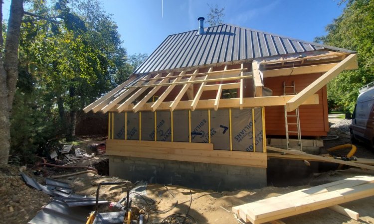 Construction d'une extension ossature bois d'un chalet au village nordique à La Féclaz - Les Déserts (Savoie - 73)
