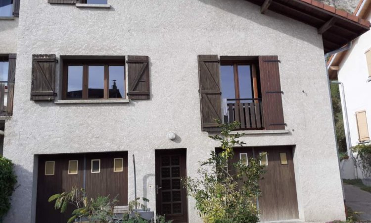 Rénovation de volets et huisseries extérieures à Crolles (Isère - 38)